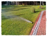 Nawadnianie ogrod�w Sierakowice oklice Kartuzy, Nawadnianie trawnika.